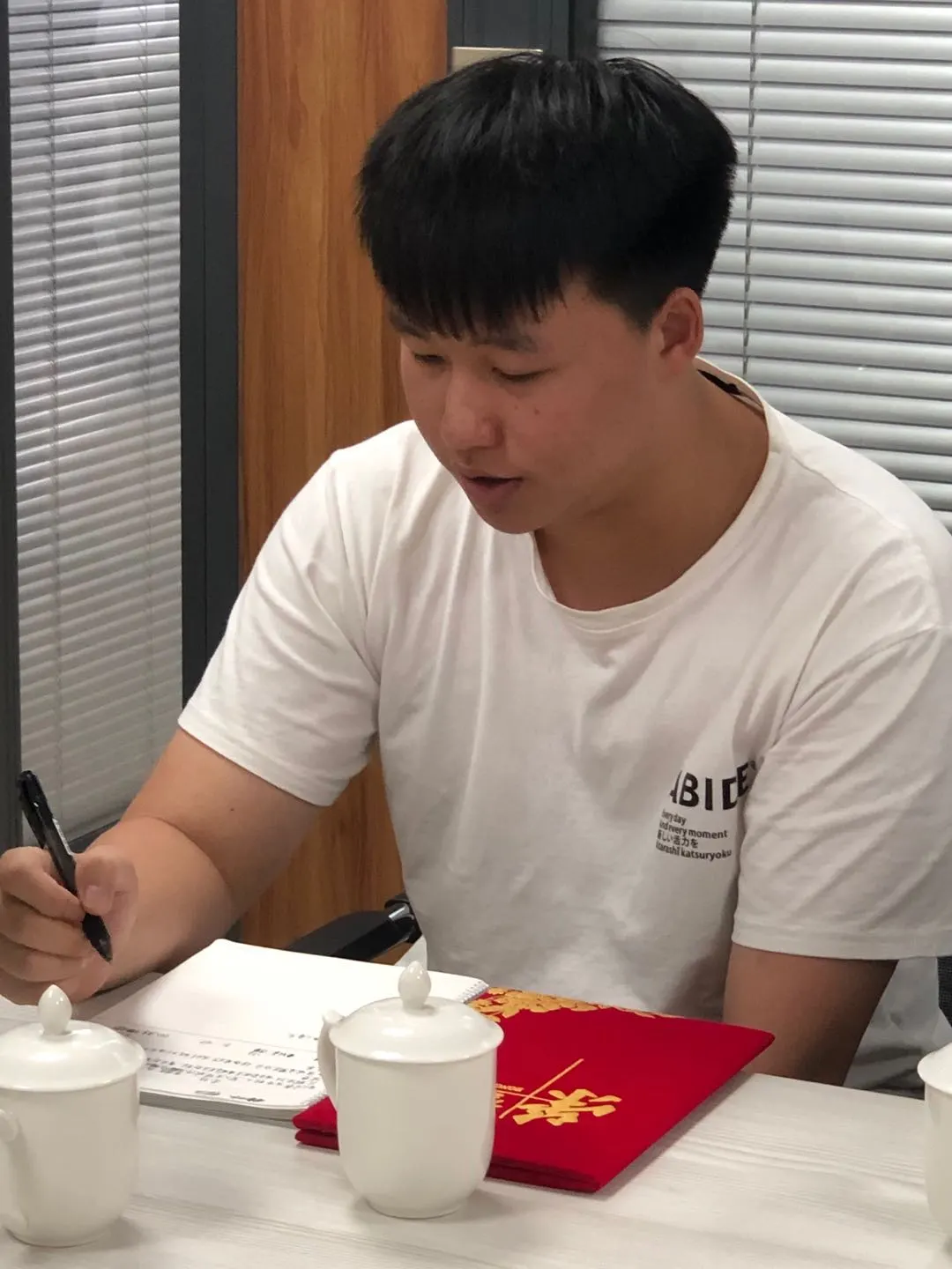 隆信.jpg 图片