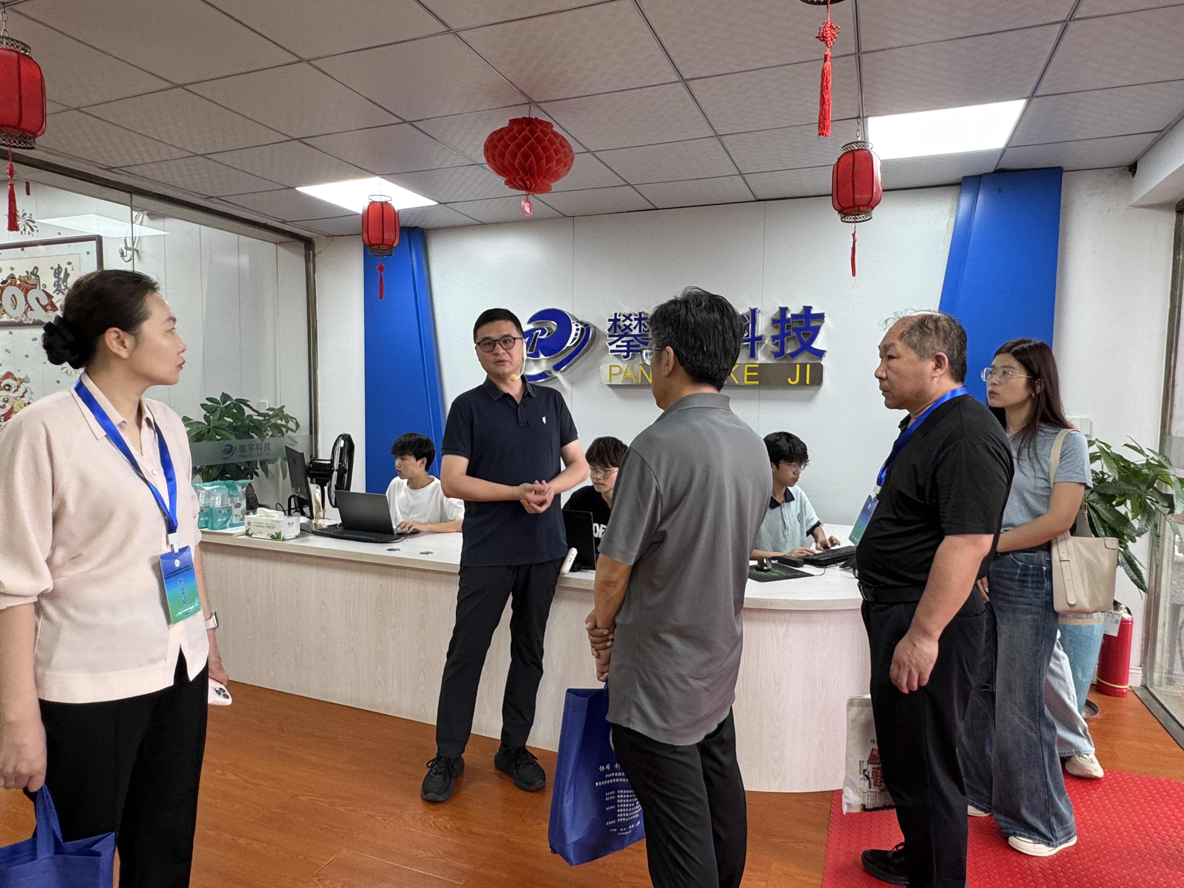 聚焦县域职教,深化产教融合|全国职教联盟年会嘉宾莅临我司考察调研校企合作成果(图12) 聚焦县域职教,深化产教融合|全国职教联盟年会嘉宾莅临我司考察调研校企合作成果(图12)