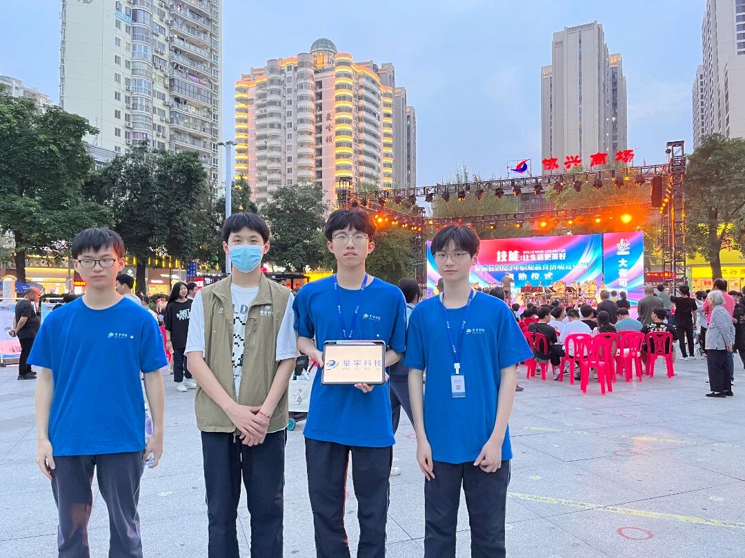 李鹏祥7.jpg 李鹏祥7.jpg